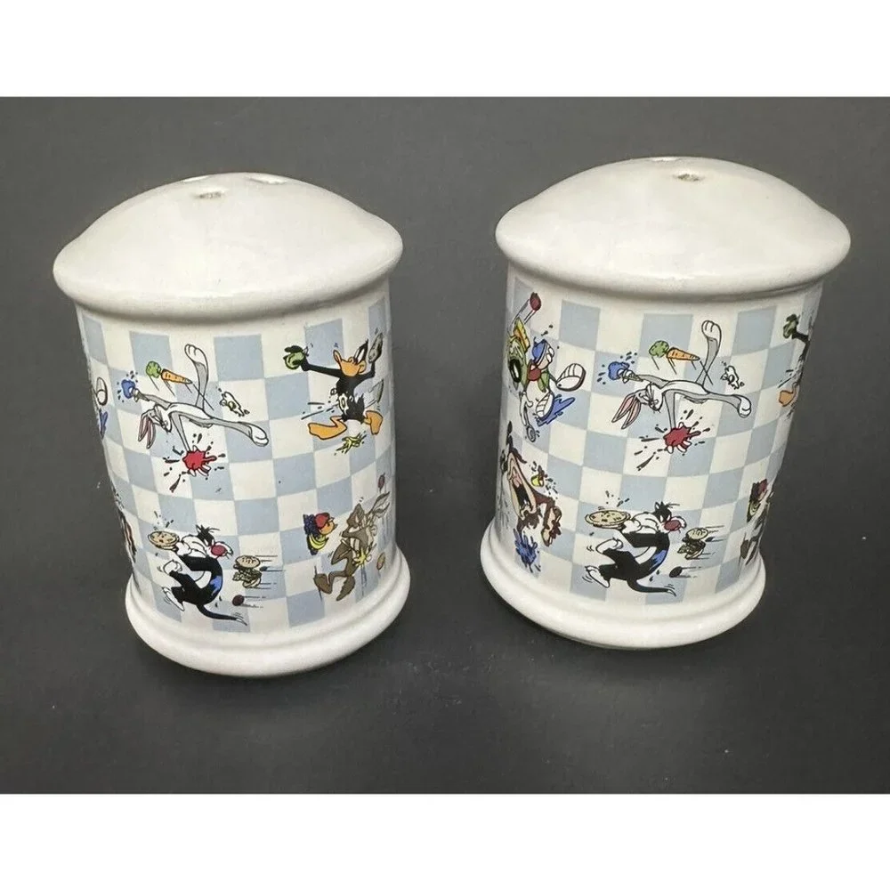 Food Fight Looney Tunes Salt & Pepper Shaker Set Bugs Taz 1995 Six‎ Flags